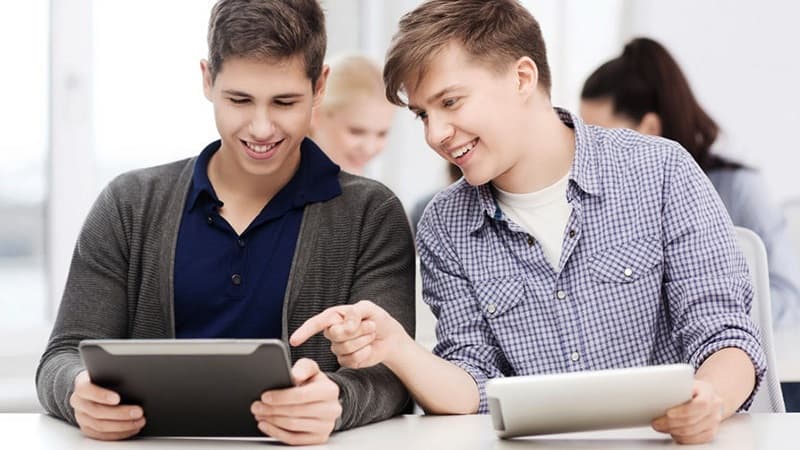 Как следить за переписками подростка: 10 лучших программ