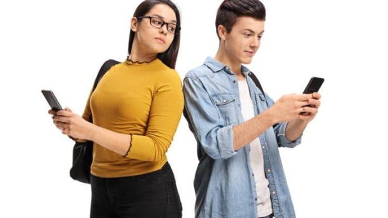 Хочу всё знать о муже: 10 программ для контроля